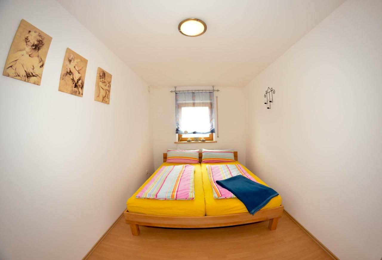 Ferienwohnung Stettfeld Екстер'єр фото