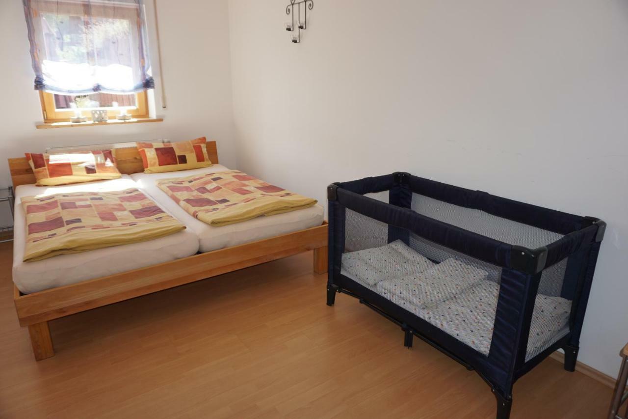 Ferienwohnung Stettfeld Екстер'єр фото